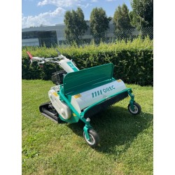 Débroussailleuse à fléaux...